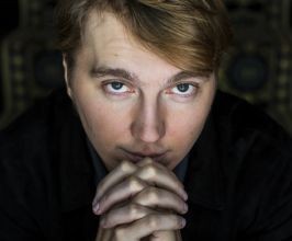 Paul Dano - Professional null Speaker