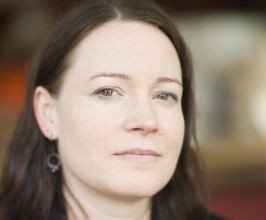 Lisa Lutz - Professional null Speaker