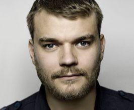 Pilou Asbaek - Professional null Speaker