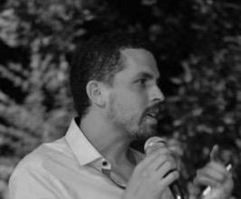 Uria Lin - Professional null Speaker