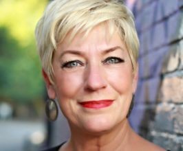 Sara Cunningham - Professional null Speaker
