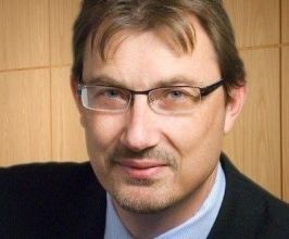 Simon Crosby - Professional null Speaker