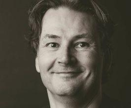 Arie Trouw - Professional null Speaker