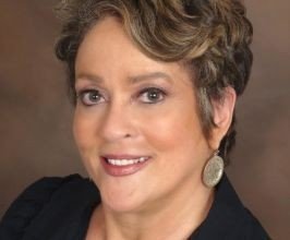 Lisa Thomas-Laury - Professional null Speaker