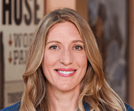 Stephanie Pugliese - Professional null Speaker