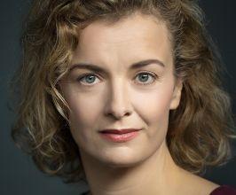 Lucy Russell - Professional null Speaker