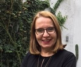 Emilienne de Leon - Professional null Speaker