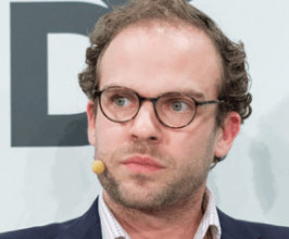 Carl Benedikt Frey - Professional null Speaker