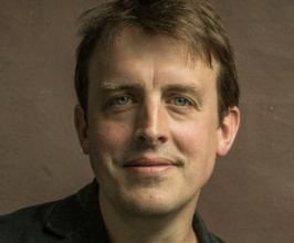 Oliver Bullough - Professional null Speaker