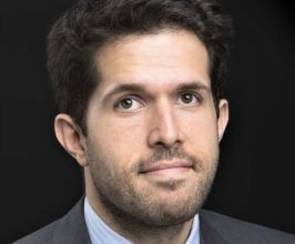Alex Burns - Professional null Speaker