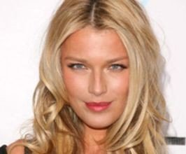 Veronica Varekova - Professional null Speaker