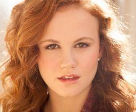 Mackenzie Lintz - Professional null Speaker