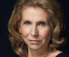 Shari Redstone - Professional null Speaker