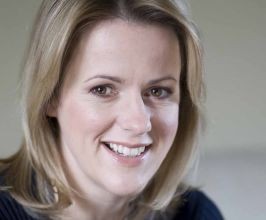 Jojo Moyes - Professional null Speaker