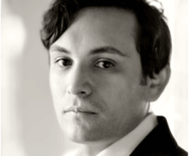 Simon Van Booy - Professional null Speaker