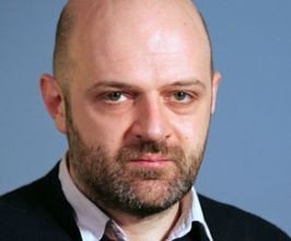 Hussein Chalayan - Professional null Speaker