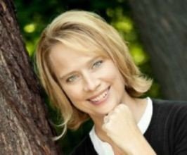 September McCarthy - Professional null Speaker