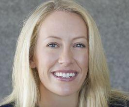 Julia Hartz - Professional null Speaker