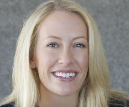 Julia Hartz - Professional null Speaker