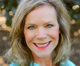 Jenny Lynn Anderson - Professional null Speaker