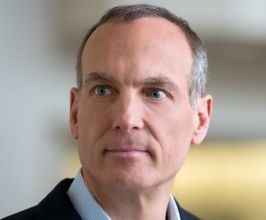 Glenn Fogel - Professional null Speaker