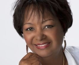 Rachel Renee Russell - Professional null Speaker