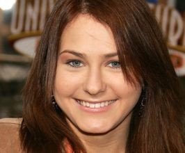 Scout Taylor Compton - Professional null Speaker
