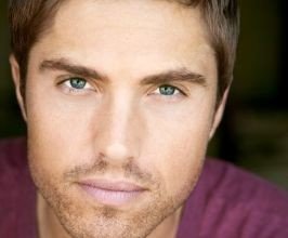 Eric Winter - Professional null Speaker