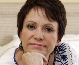 Adriana Barraza - Professional null Speaker