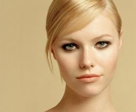 Melissa Sagemiller - Professional null Speaker