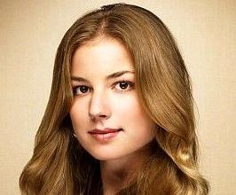 Emily VanCamp - Professional null Speaker