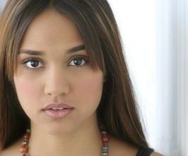 Summer Bishil - Professional null Speaker