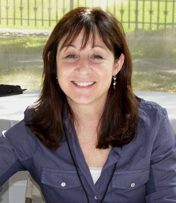 Jane Mayer - Professional null Speaker