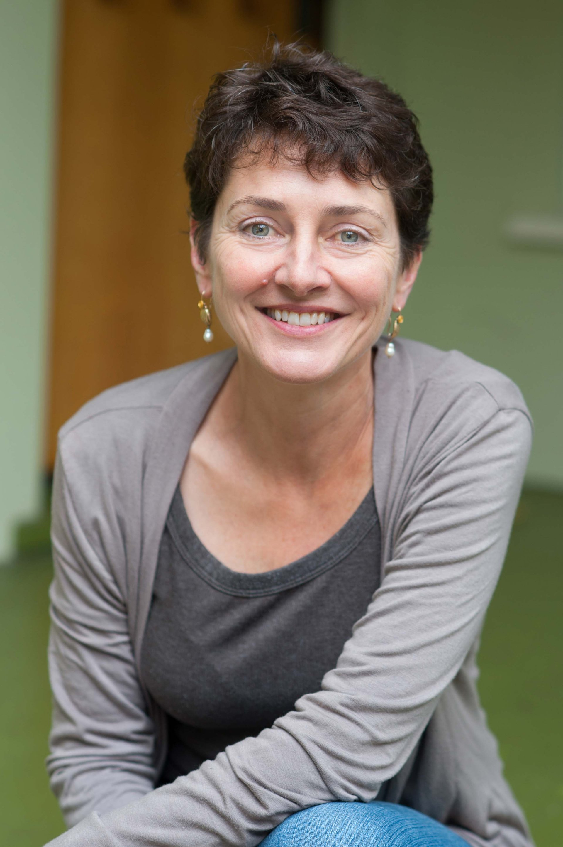 Annie Barrows - Professional null Speaker