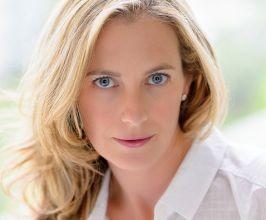 Lauren Weisberger - Professional null Speaker