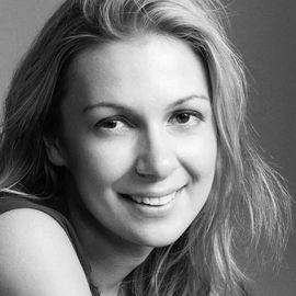 Lucy Alibar - Professional null Speaker