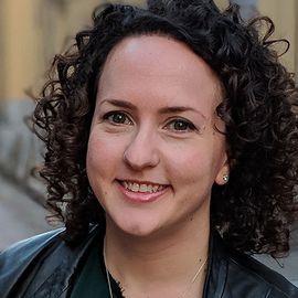 Julie Blitzer - Professional null Speaker