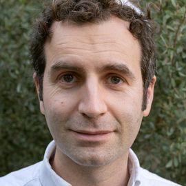 Ari Johnson - Professional null Speaker