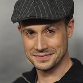 Freddie Prinze Jr. - Professional null Speaker