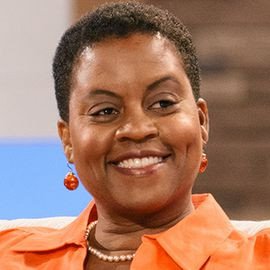 Lisa Fitzpatrick - Professional null Speaker