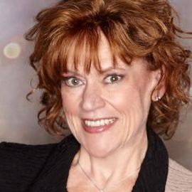 Liz Jazwiec - Professional null Speaker