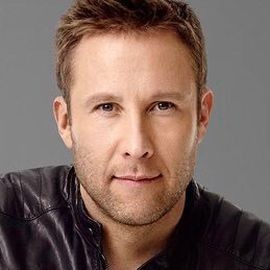 Michael Rosenbaum - Professional null Speaker