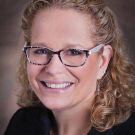 Lili Brillstein - Professional null Speaker