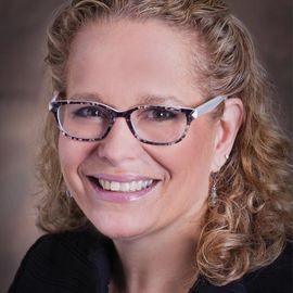 Lili Brillstein - Professional null Speaker