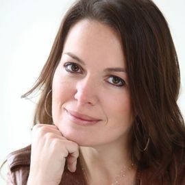 Julie Smolyansky - Professional null Speaker