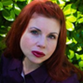 Kelly Sue DeConnick - Professional null Speaker