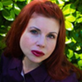 Kelly Sue DeConnick - Professional null Speaker