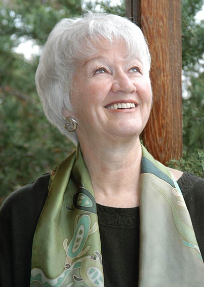 Elisabet Sahtouris - Professional null Speaker