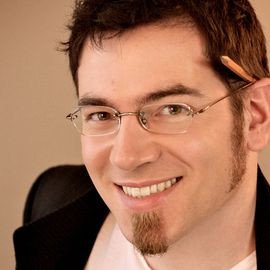 Aris Venetikidis - Professional null Speaker