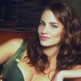 Fernanda Tavares - Professional null Speaker